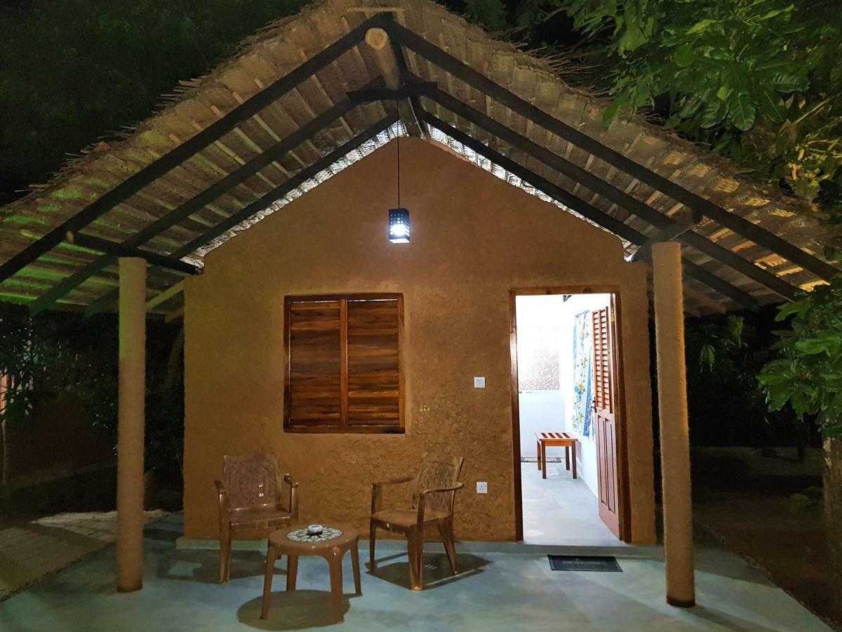 Tangalle Bay Cottages Exterior photo